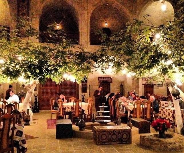 Прилёт в Баку и ужин в Mugham Club - фото программы